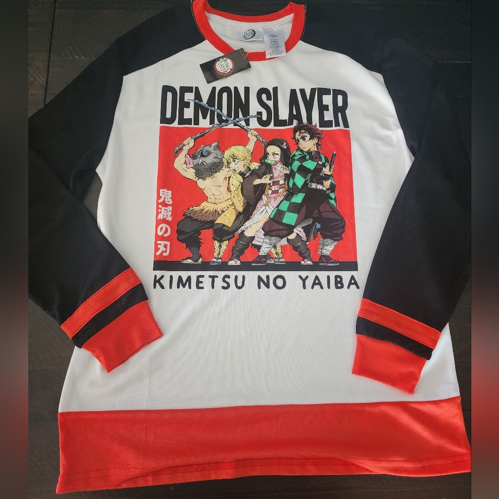 NWT Demon Slayer Mens Medium Long Sleeve Lightweight Jersey